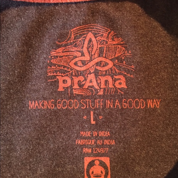 VINTAGE PRANA PANEL T-SHIRT. NO FLAWS. - Picture 5 of 7